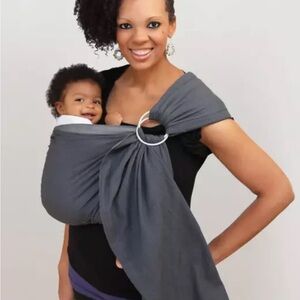 Gray MAYA WRAP Sling Carrier